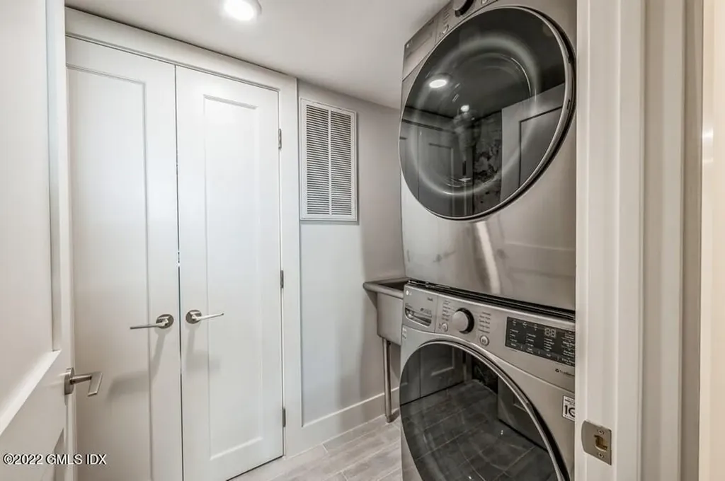 50 Locust Street Greenwich CT 06830