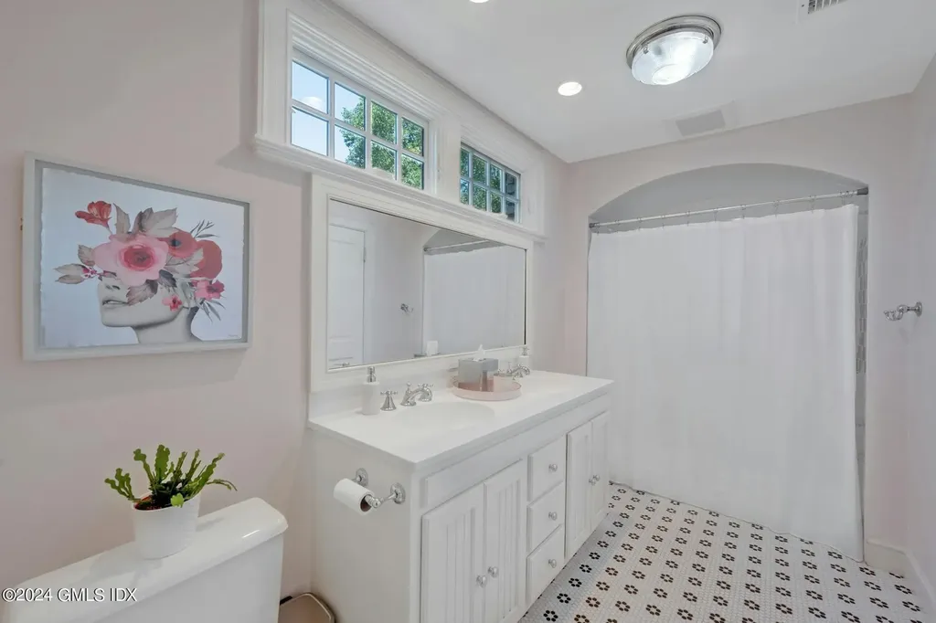 219 Overlook Drive Greenwich CT 06830