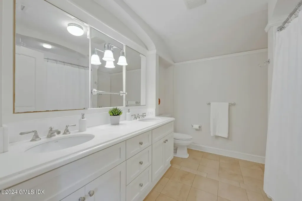 219 Overlook Drive Greenwich CT 06830