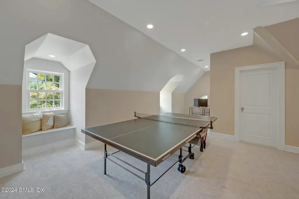 219 Overlook Drive Greenwich CT 06830