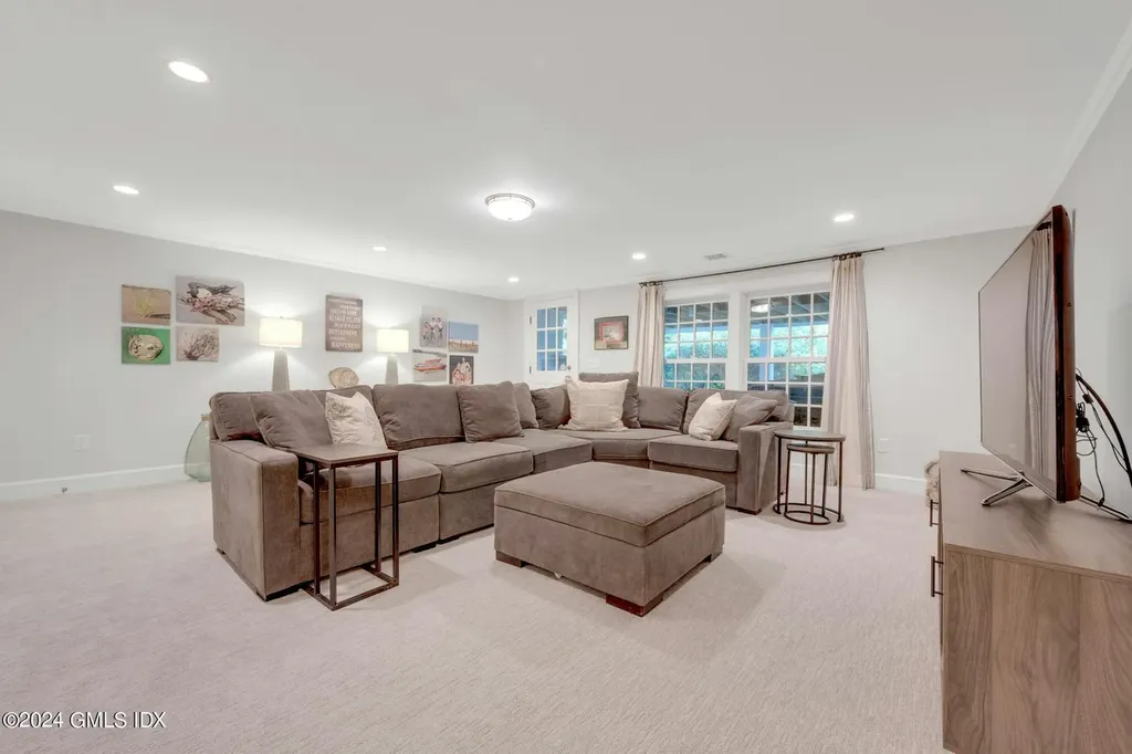 219 Overlook Drive Greenwich CT 06830