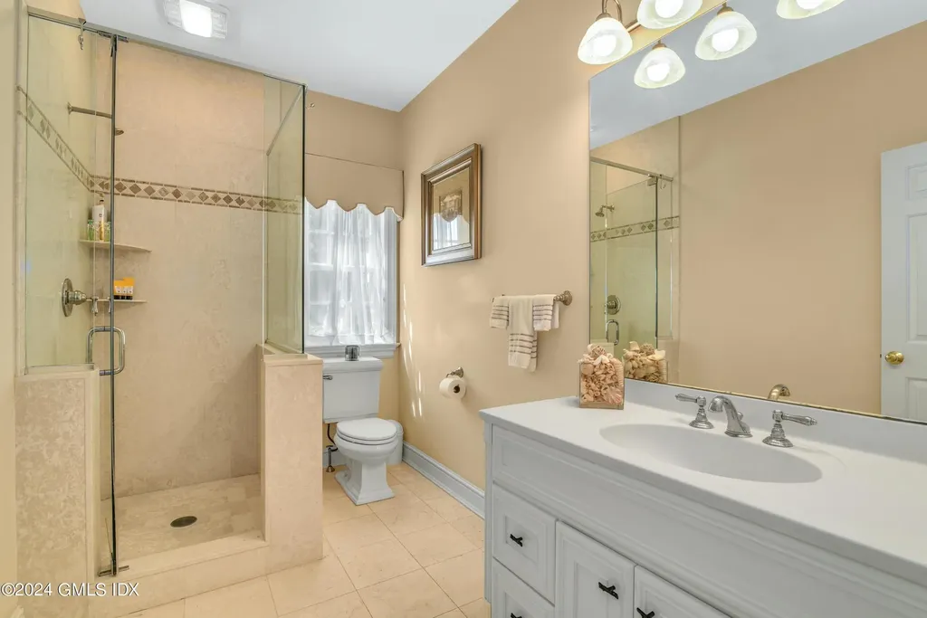 71 Wesskum Wood Road Riverside CT 06878