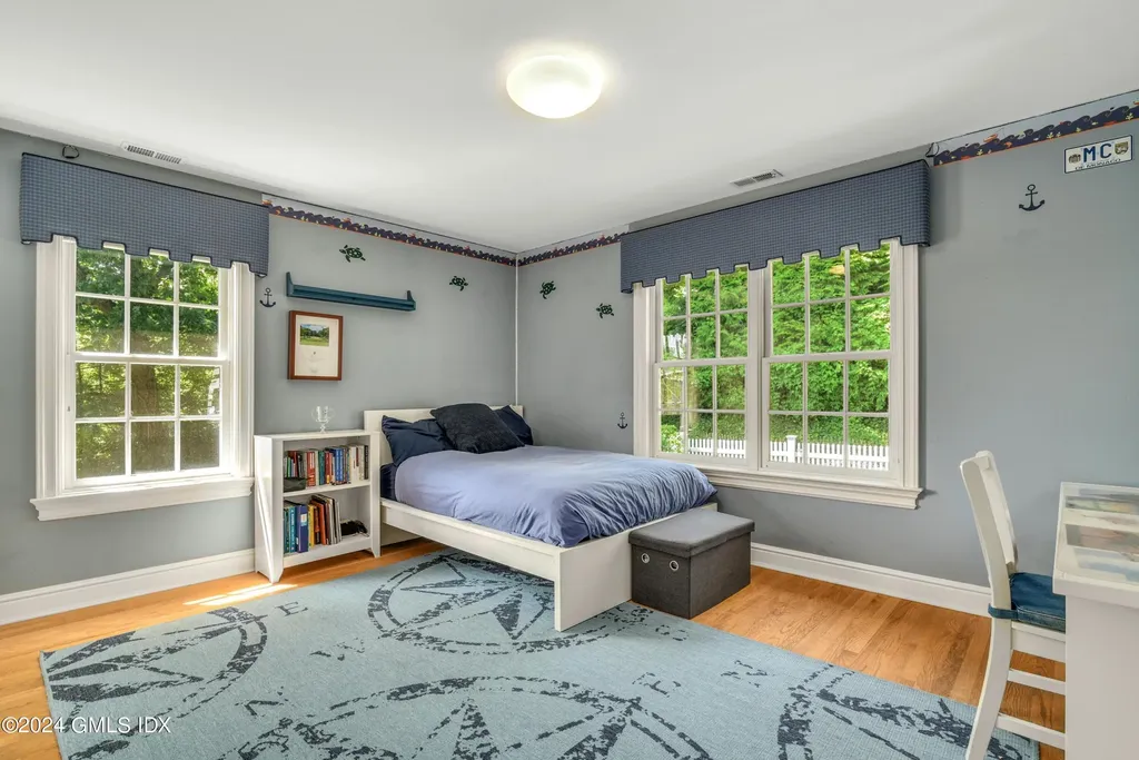 71 Wesskum Wood Road Riverside CT 06878