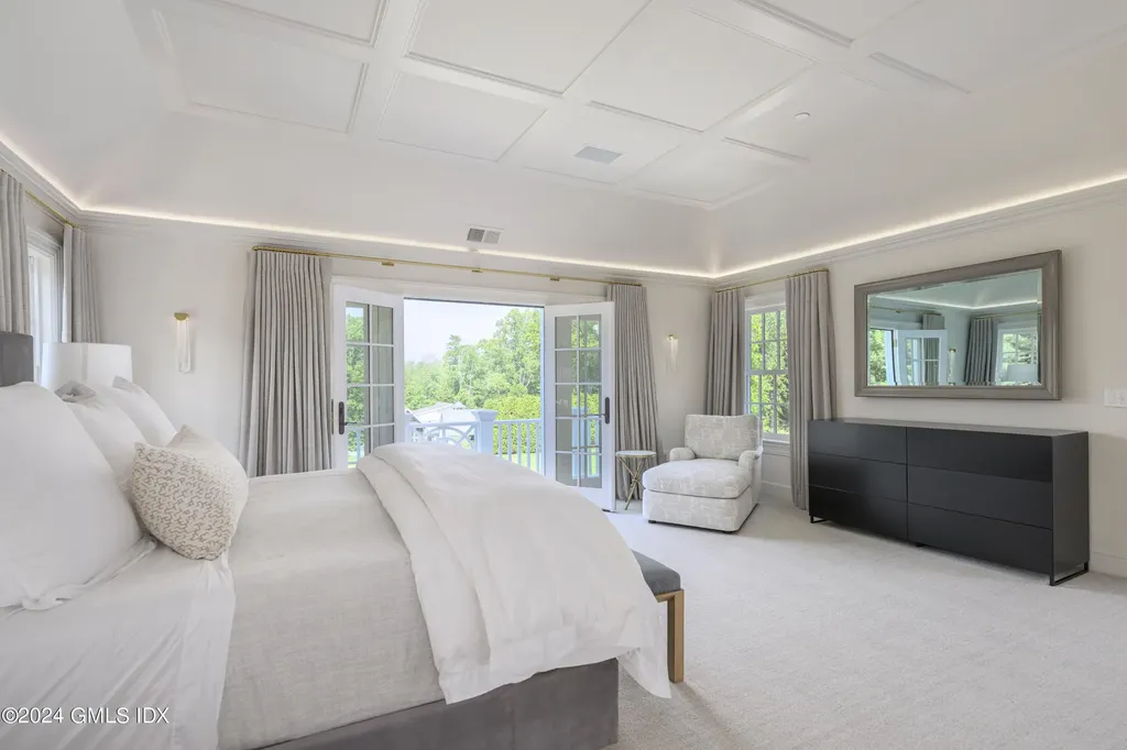 865 Hollow Tree Ridge Road Darien CT 06820