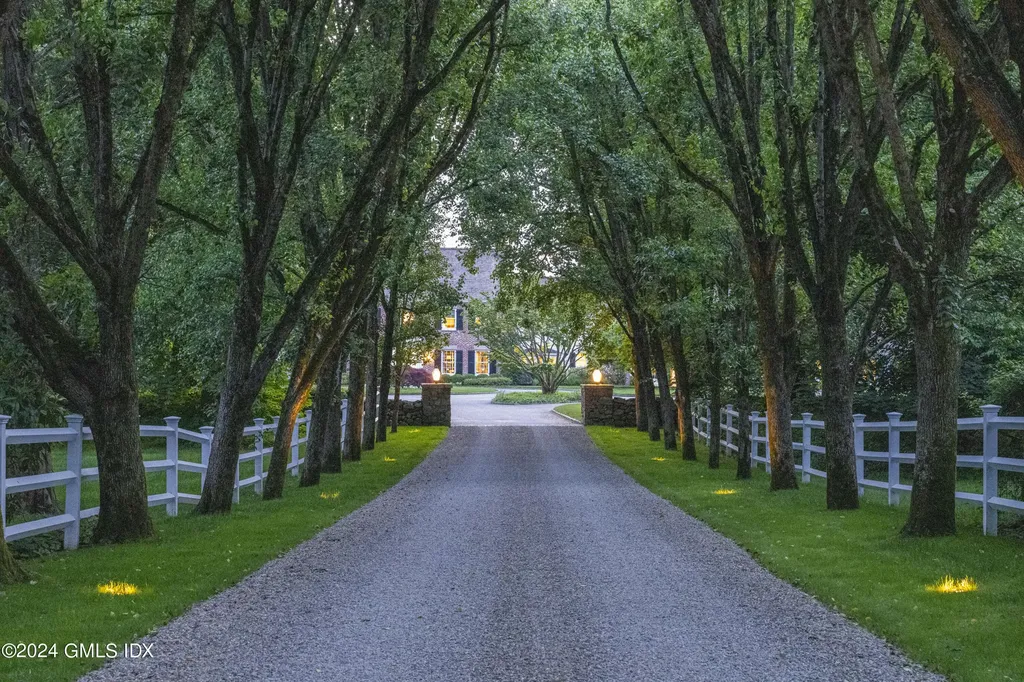 865 Hollow Tree Ridge Road Darien CT 06820