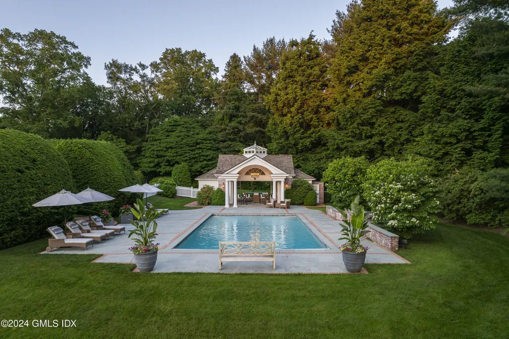 865 Hollow Tree Ridge Road Darien CT 06820