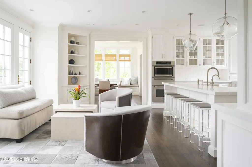 865 Hollow Tree Ridge Road Darien CT 06820