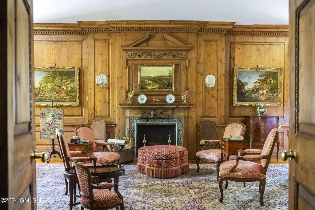 10 Cliffdale Road Greenwich CT 06831