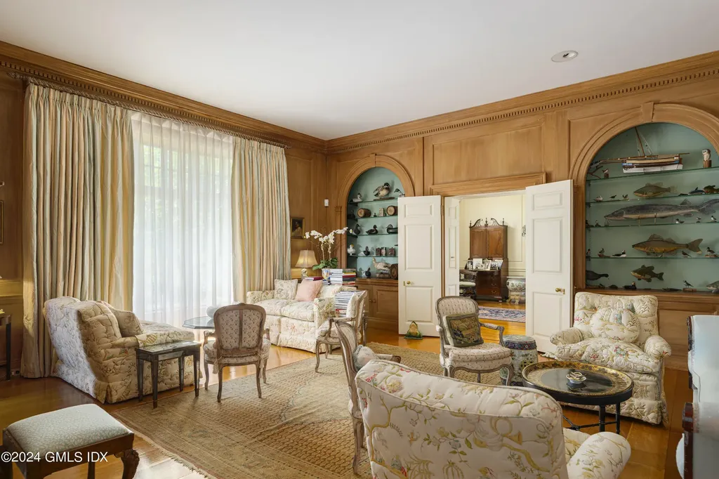 10 Cliffdale Road Greenwich CT 06831