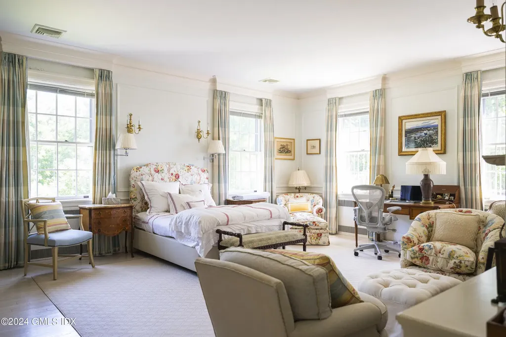 10 Cliffdale Road Greenwich CT 06831