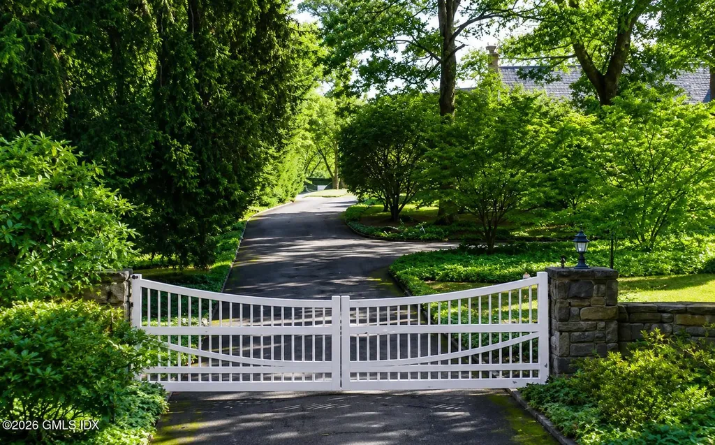 10 Cliffdale Road Greenwich CT 06831