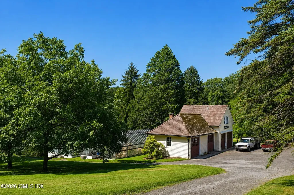 10 Cliffdale Road Greenwich CT 06831