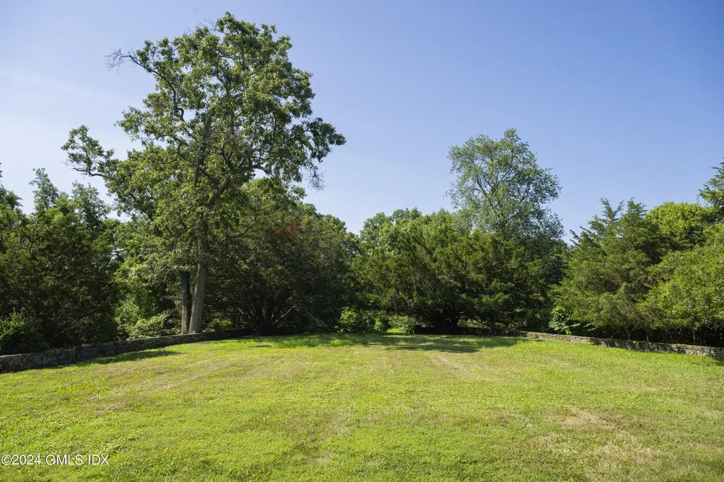 10 Cliffdale Road Greenwich CT 06831