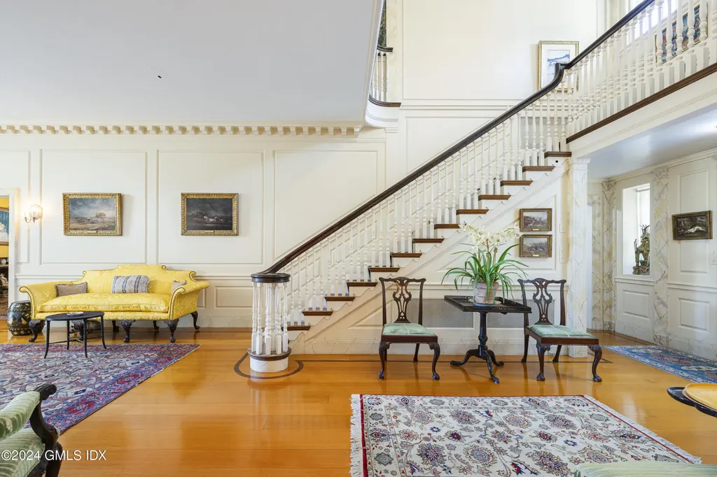 10 Cliffdale Road Greenwich CT 06831