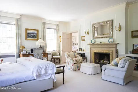 10 Cliffdale Road Greenwich CT 06831