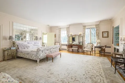 10 Cliffdale Road Greenwich CT 06831