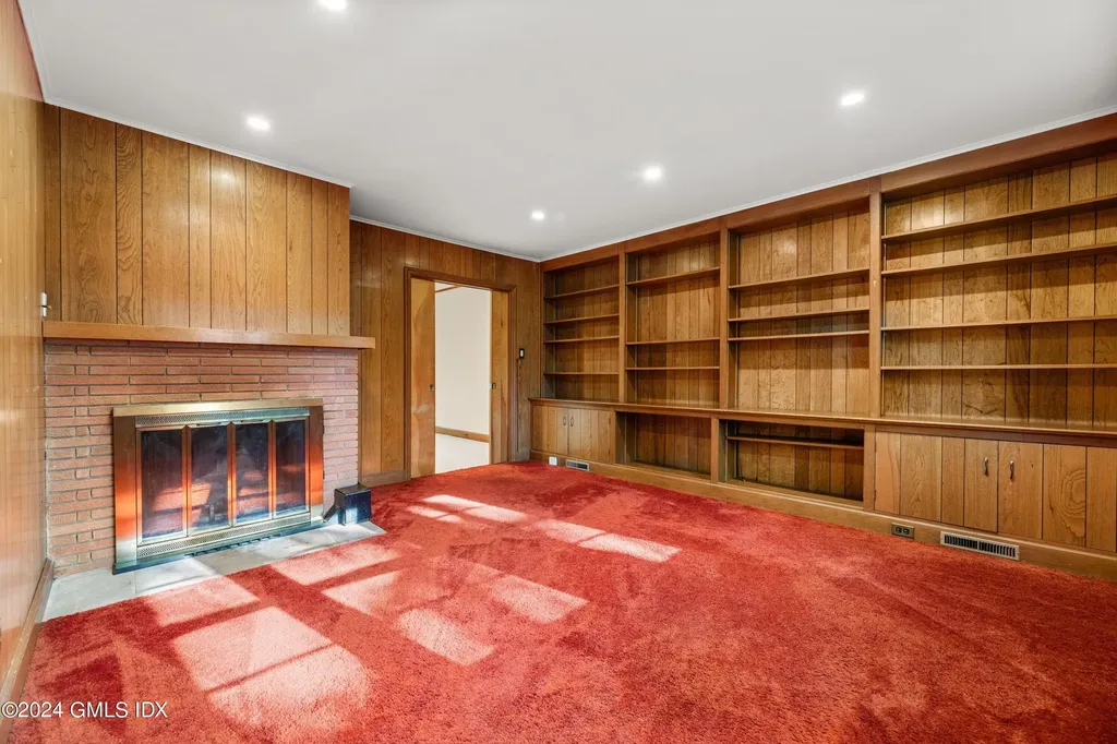 403 Stanwich Road Greenwich CT 06830