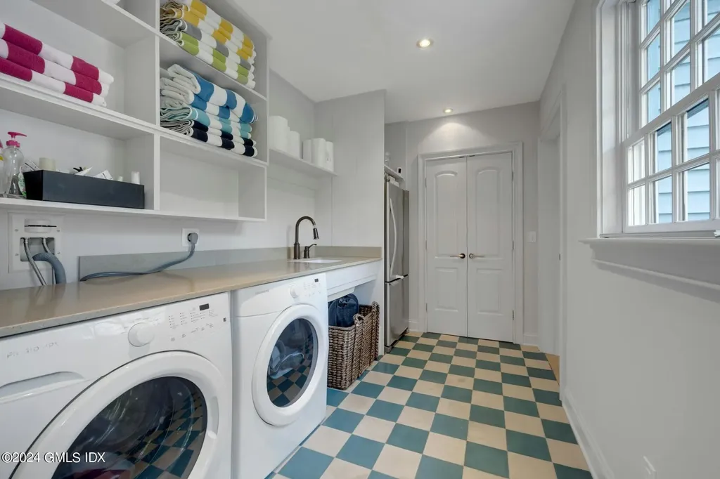 207 Poverty Hollow Road Redding CT 06896