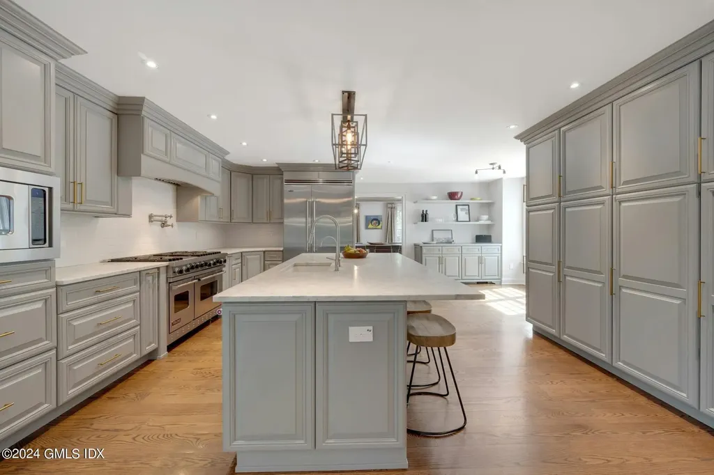 207 Poverty Hollow Road Redding CT 06896