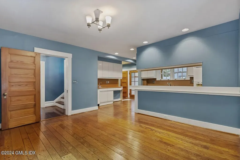 70 Round Hill Road Greenwich CT 06831