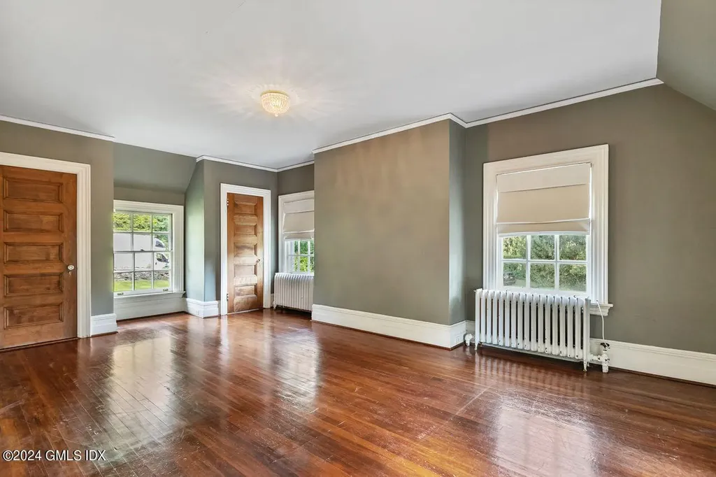 70 Round Hill Road Greenwich CT 06831