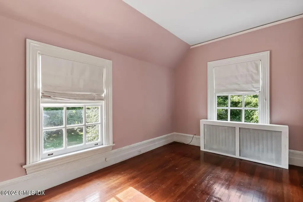 70 Round Hill Road Greenwich CT 06831