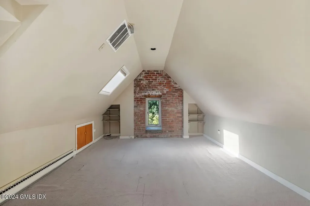 70 Round Hill Road Greenwich CT 06831