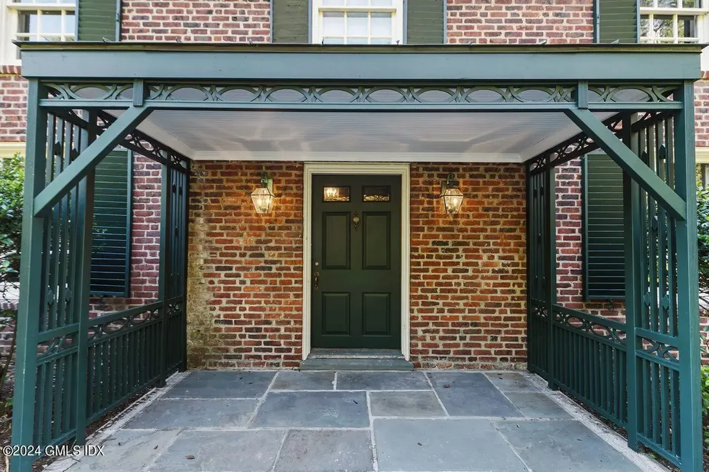 70 Round Hill Road Greenwich CT 06831