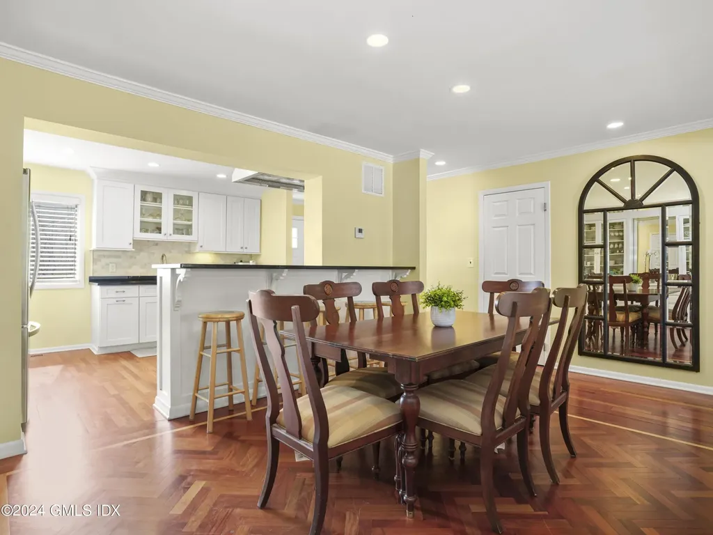102 Silo Circle Riverside CT 06878