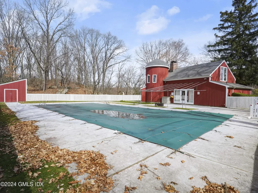 102 Silo Circle Riverside CT 06878