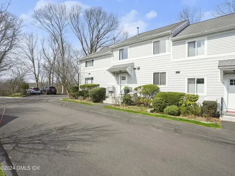 102 Silo Circle Riverside CT 06878