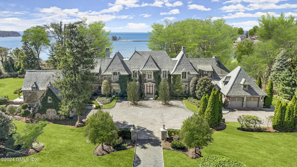 88 Cedar Cliff Road Riverside CT 06878