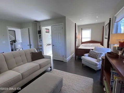 16 Joshua Slocum Dock Stamford CT 06902