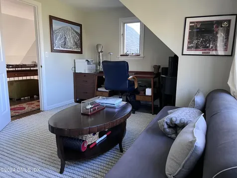 16 Joshua Slocum Dock Stamford CT 06902