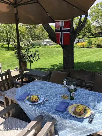 16 Joshua Slocum Dock Stamford CT 06902