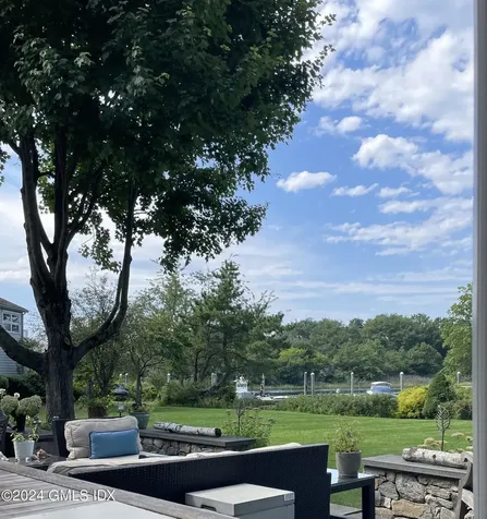 16 Joshua Slocum Dock Stamford CT 06902