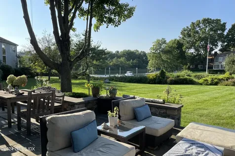 16 Joshua Slocum Dock Stamford CT 06902