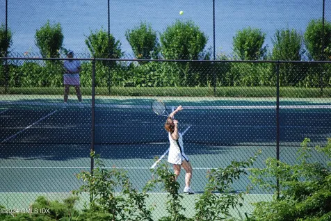 16 Joshua Slocum Dock Stamford CT 06902