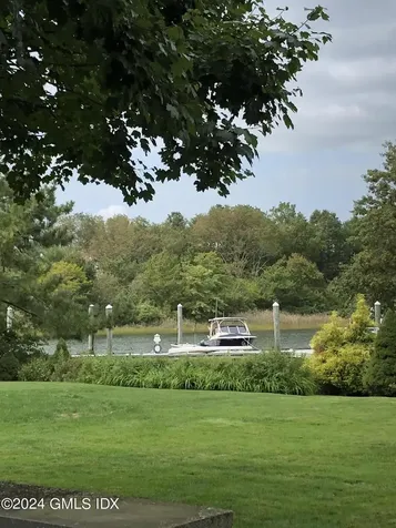 16 Joshua Slocum Dock Stamford CT 06902