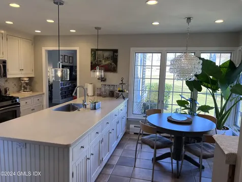 16 Joshua Slocum Dock Stamford CT 06902