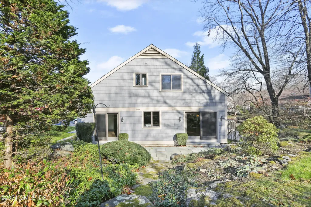 319 W Lyon Farm Drive Greenwich CT 06831