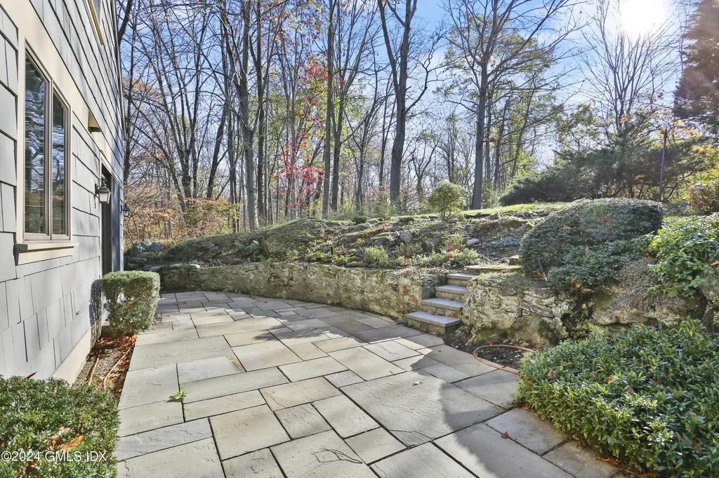 319 W Lyon Farm Drive Greenwich CT 06831