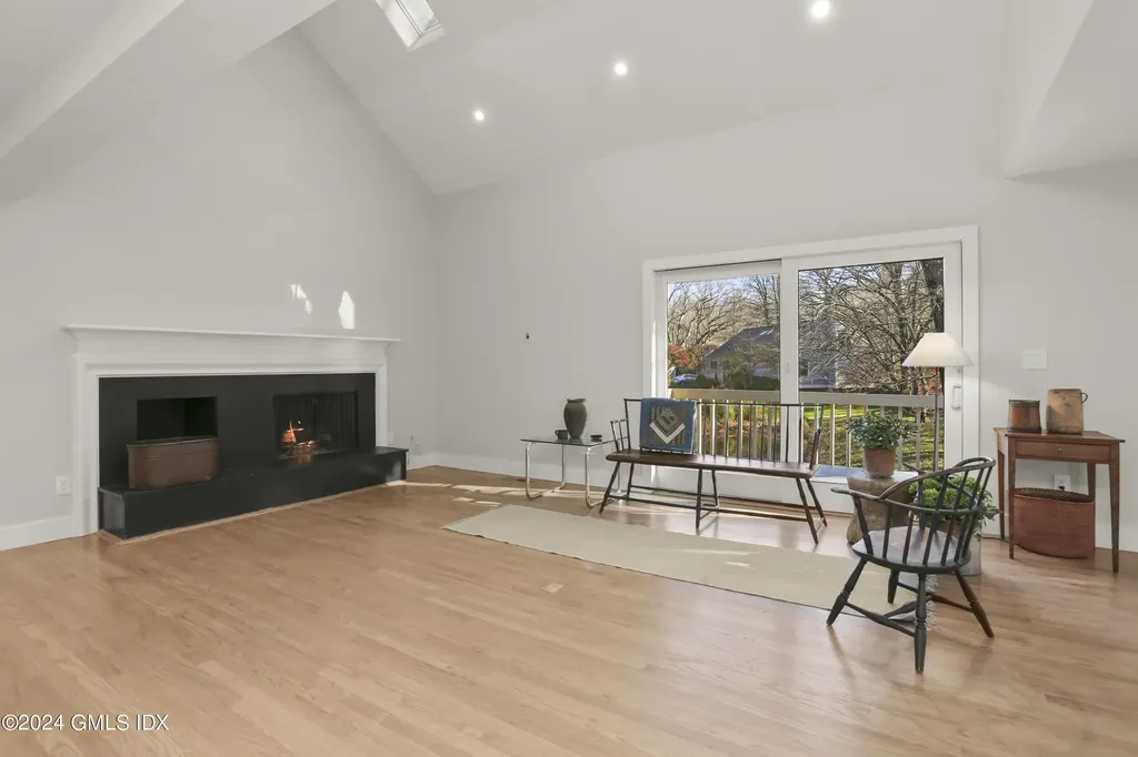 319 W Lyon Farm Drive Greenwich CT 06831