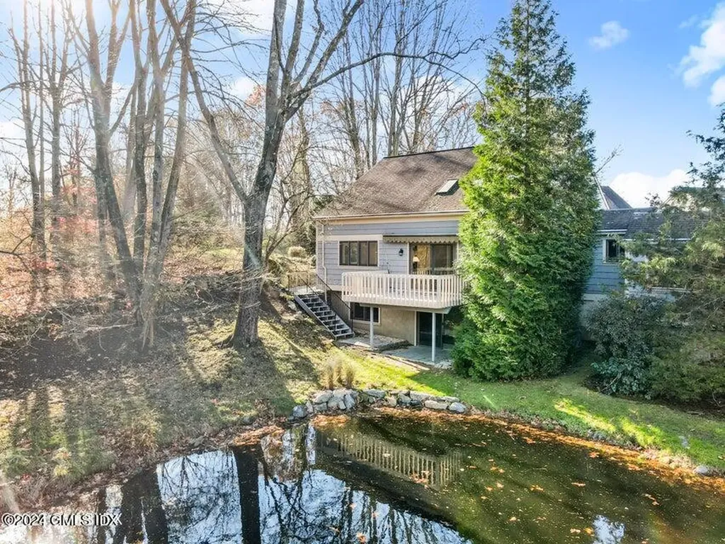 319 W Lyon Farm Drive Greenwich CT 06831