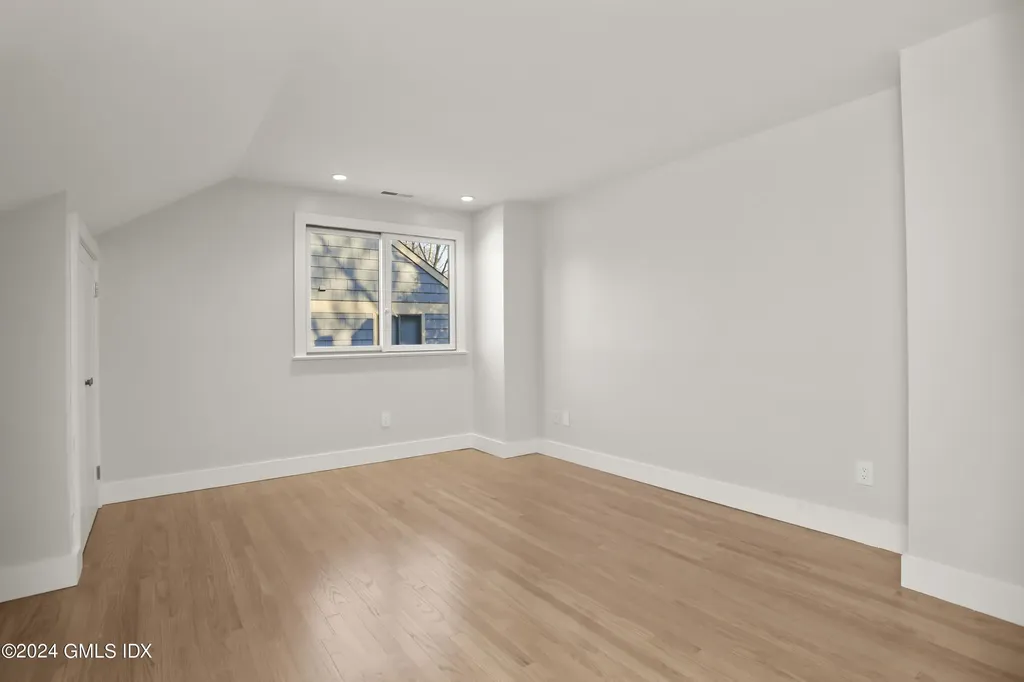 319 W Lyon Farm Drive Greenwich CT 06831