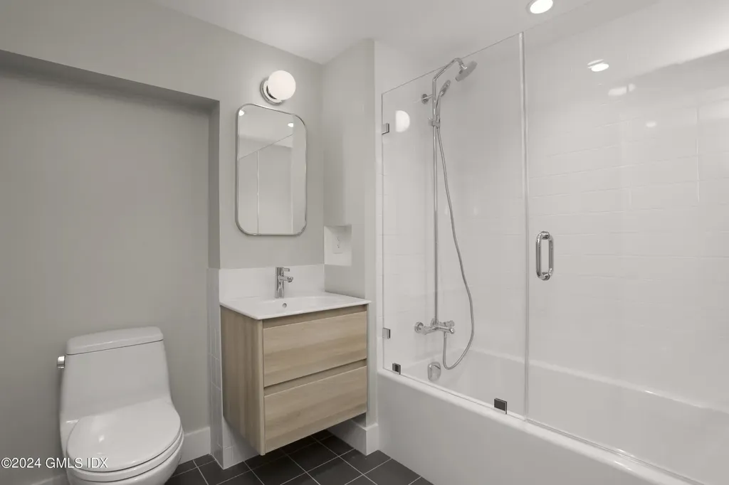 319 W Lyon Farm Drive Greenwich CT 06831