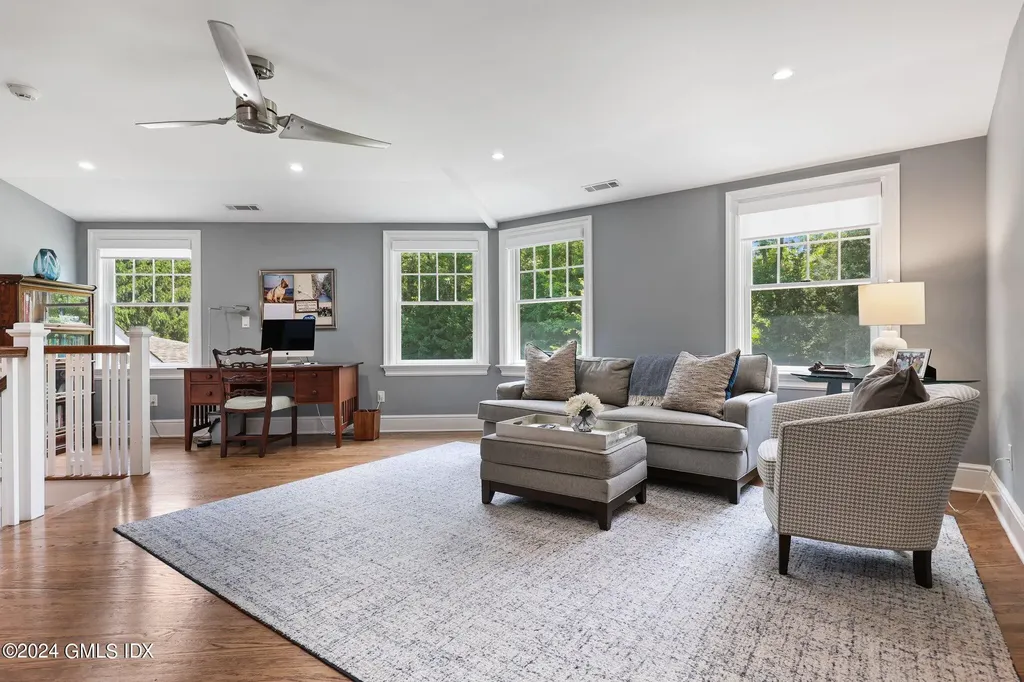 27 Bartina Lane Stamford CT 06902