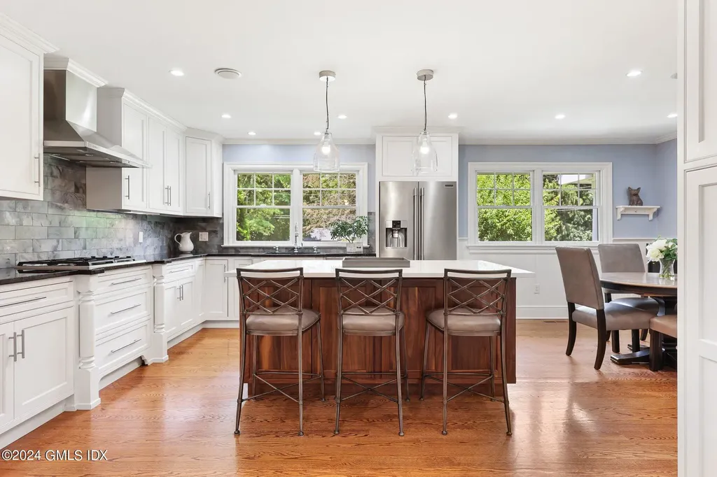 27 Bartina Lane Stamford CT 06902