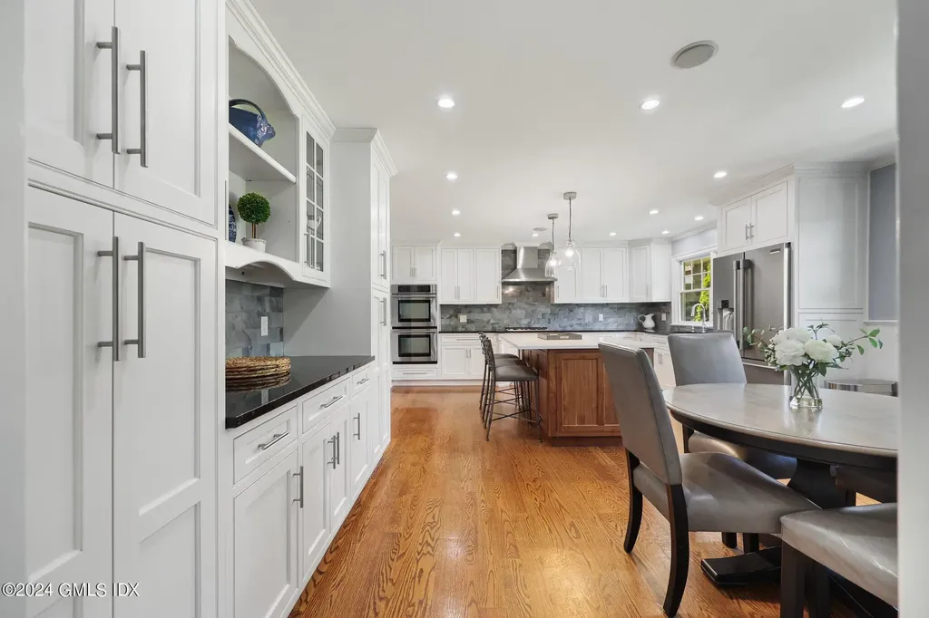 27 Bartina Lane Stamford CT 06902