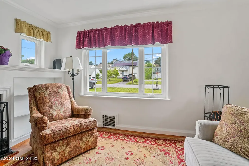 34 Francis Lane Greenwich CT 06831